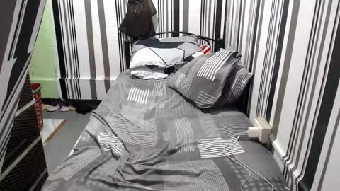 tsjussy online show from October 18, 4:30 pm