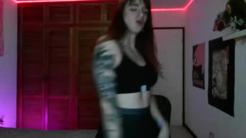 Luisa Fernndez online show from December 17, 1:44 am