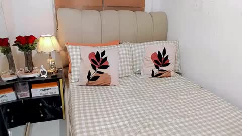 Graciella online show from January 28, 2:32 am