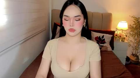 Graciella online show from September 17, 7:10 am