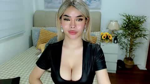 Graciella online show from November 28, 7:11 am