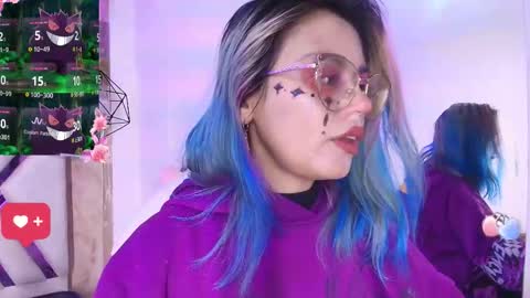 Tsukineko online show from December 2, 2:06 am