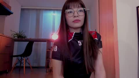 Tsuky online show from December 21, 2:30 am