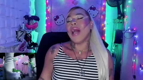 BellaRoxanna online show from December 17, 7:04 pm