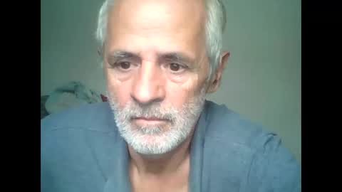 Snapshot of tuamigo8a chatting on September 28, 12:32 pm Siveomeves online show from September 28, 12:32 pm