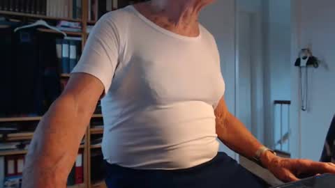 FINN but call me NANNA online show from February 27, 10:48 am