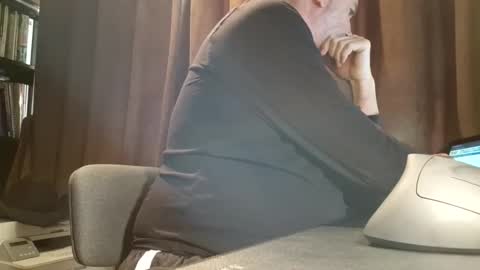 tubsy6868 online show from November 26, 9:32 am