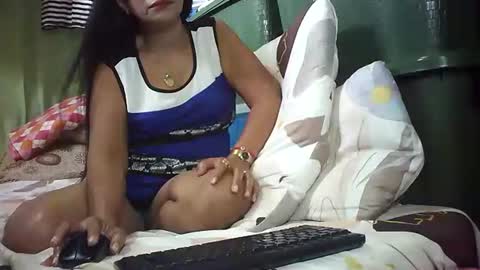 Mae online show from September 13, 11:26 pm