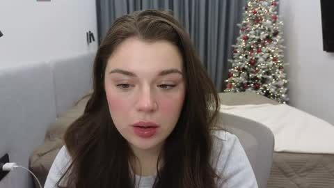 Ariana online show from December 7, 9:11 pm