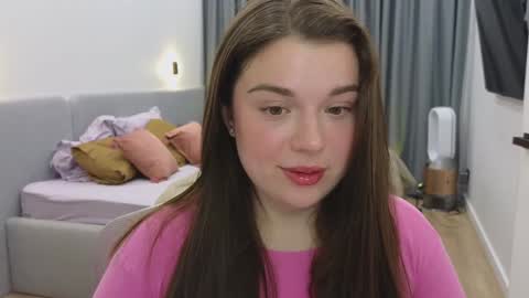 Ariana online show from February 4, 8:28 pm