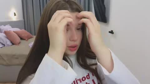 Ariana online show from March 7, 9:48 pm