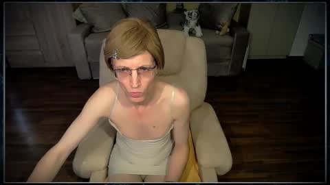 Clementine online show from October 1, 7:03 am