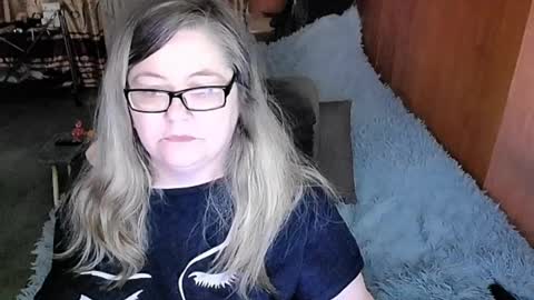 Lana online show from March 2, 8:48 am