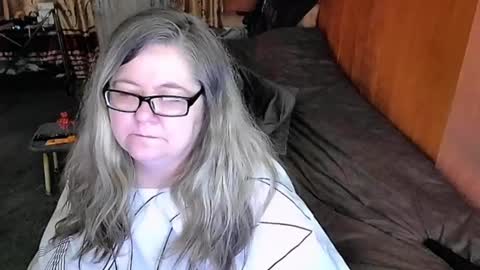 Lana online show from March 3, 4:03 pm