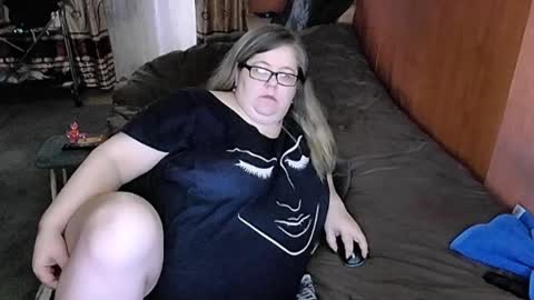 Lana online show from March 6, 7:25 am