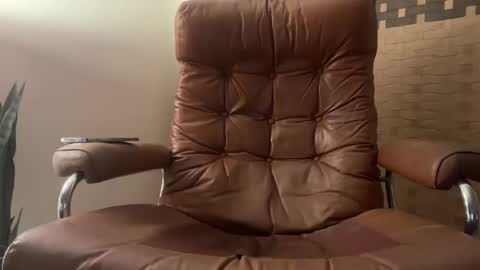 twinkie_lad117 online show from October 13, 9:09 am