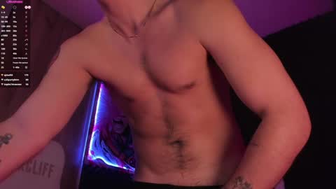 Snapshot of twinkpartyuncut chatting on January 19, 4:44 am MASTER GERRY online show from January 19, 4:44 am