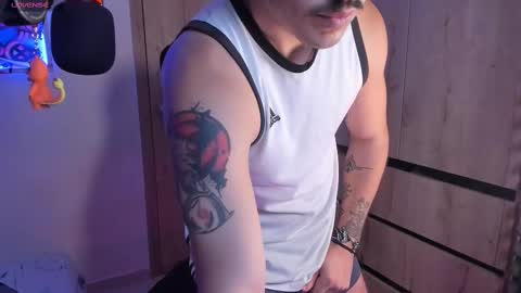 Snapshot of twinkpartyuncut chatting on February 21, 11:54 pm MASTER GERRY online show from February 21, 11:54 pm