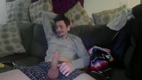 TwinkyMcgee online show from November 29, 5:43 am