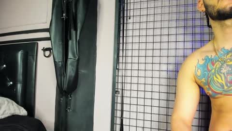 Clio  Tadeo online show from January 15, 9:20 pm