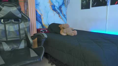 Tyler online show from November 27, 2:13 am