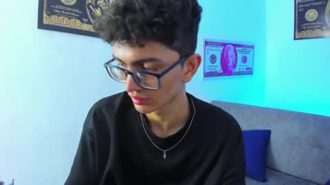   online show from January 29, 9:55 am