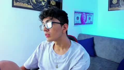   online show from February 4, 3:11 am