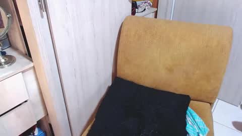 Snapshot of tyra_stone1 chatting on December 7, 8:38 pm tyra_stone1 online show from December 7, 8:38 pm