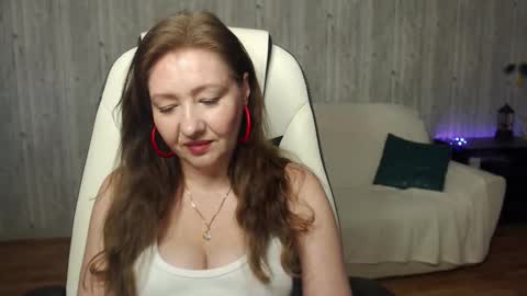 Snapshot of tyramories chatting on September 13, 2:39 pm tyramories online show from September 13, 2:39 pm