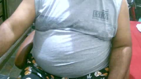 ulmo_br online show from December 8, 3:43 am