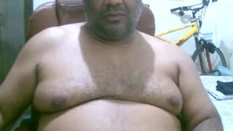 ulmo_br online show from December 31, 11:49 pm