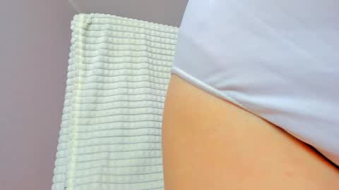 Snapshot of umnizza7777 chatting on February 21, 8:18 am umnizza7777 online show from February 21, 8:18 am