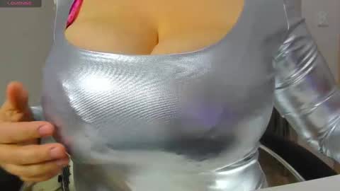 Snapshot of umnizza7777 chatting on February 28, 7:05 am umnizza7777 online show from February 28, 7:05 am