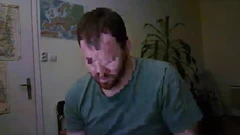 Snapshot of uncut_strong chatting on January 20, 4:12 pm Uncut Strong online show from January 20, 4:12 pm