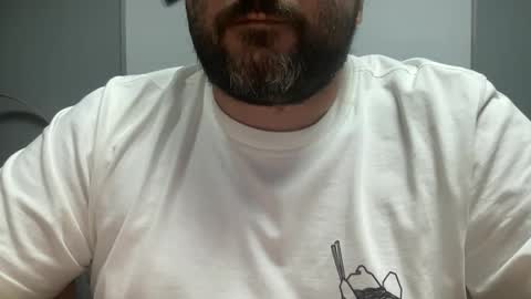 uncutdude321 online show from September 23, 1:36 pm