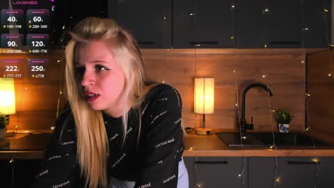 Im online every day 1700 GMT-4 online show from February 7, 10:20 pm