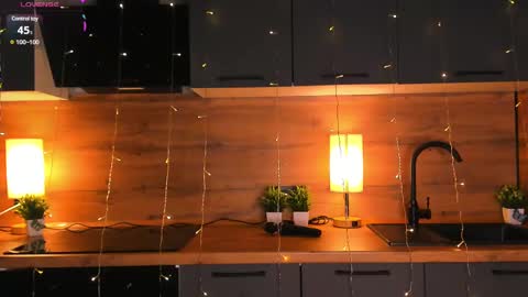 Im online every day 1700 GMT-4 online show from February 13, 9:27 pm