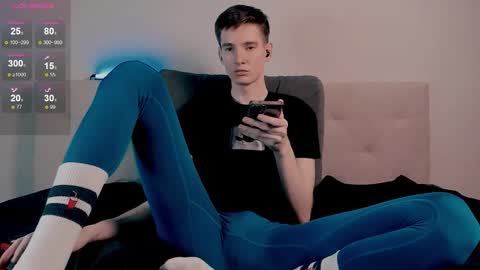 Kyle online show from November 8, 3:45 pm