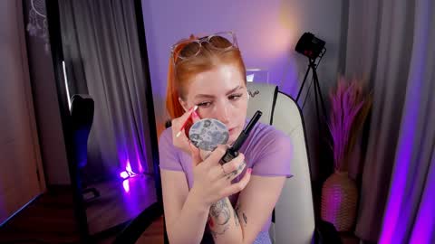 Call me Mira  thumbs up its make me happy online show from December 17, 8:43 pm