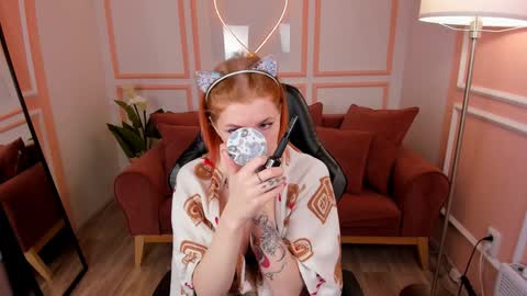 Call me Mira  thumbs up its make me happy online show from December 20, 1:43 pm