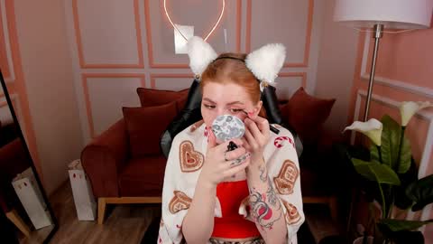 Call me Mira  thumbs up its make me happy online show from December 26, 6:43 pm