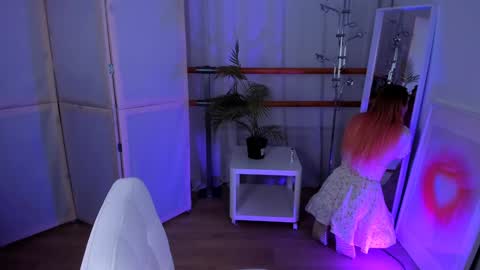 Call me Mira  thumbs up its make me happy online show from January 21, 8:43 pm