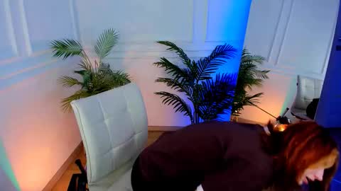 Call me Mira  thumbs up its make me happy online show from November 16, 8:47 pm