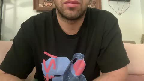 universalstudihoes online show from December 23, 10:55 pm