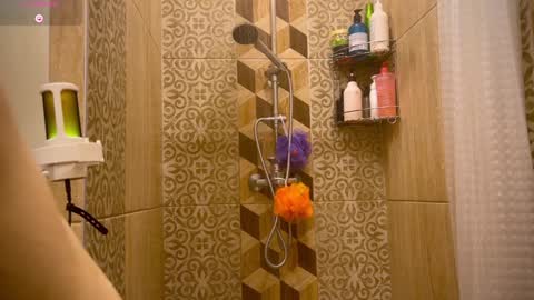 Snapshot of unnabella chatting on January 28, 11:07 pm UnnaBella online show from January 28, 11:07 pm