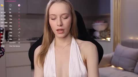 Snapshot of unnabella chatting on November 23, 7:02 pm UnnaBella online show from November 23, 7:02 pm