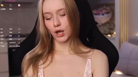 Snapshot of unnabella chatting on November 26, 7:15 pm UnnaBella online show from November 26, 7:15 pm