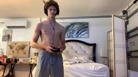 Stepbro online show from February 9, 2:50 pm