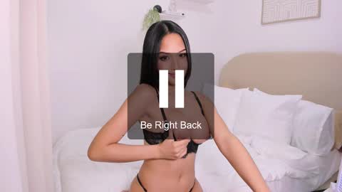 Snapshot of ur_mija_veronica chatting on December 2, 6:32 pm Veronica Lodge online show from December 2, 6:32 pm