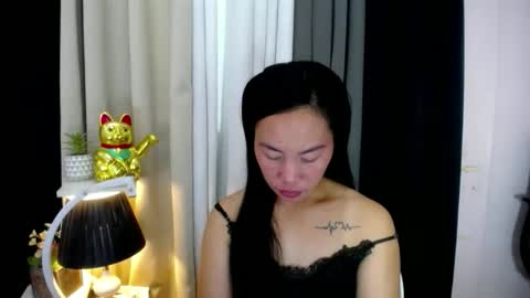 ur_sexy_mommy online show from November 12, 10:30 pm